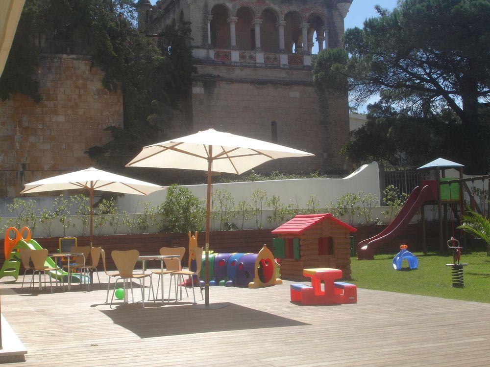 Malibu Foz Hotel - La Maison Younan Figueira da Foz Exteriör bild The children's garden
