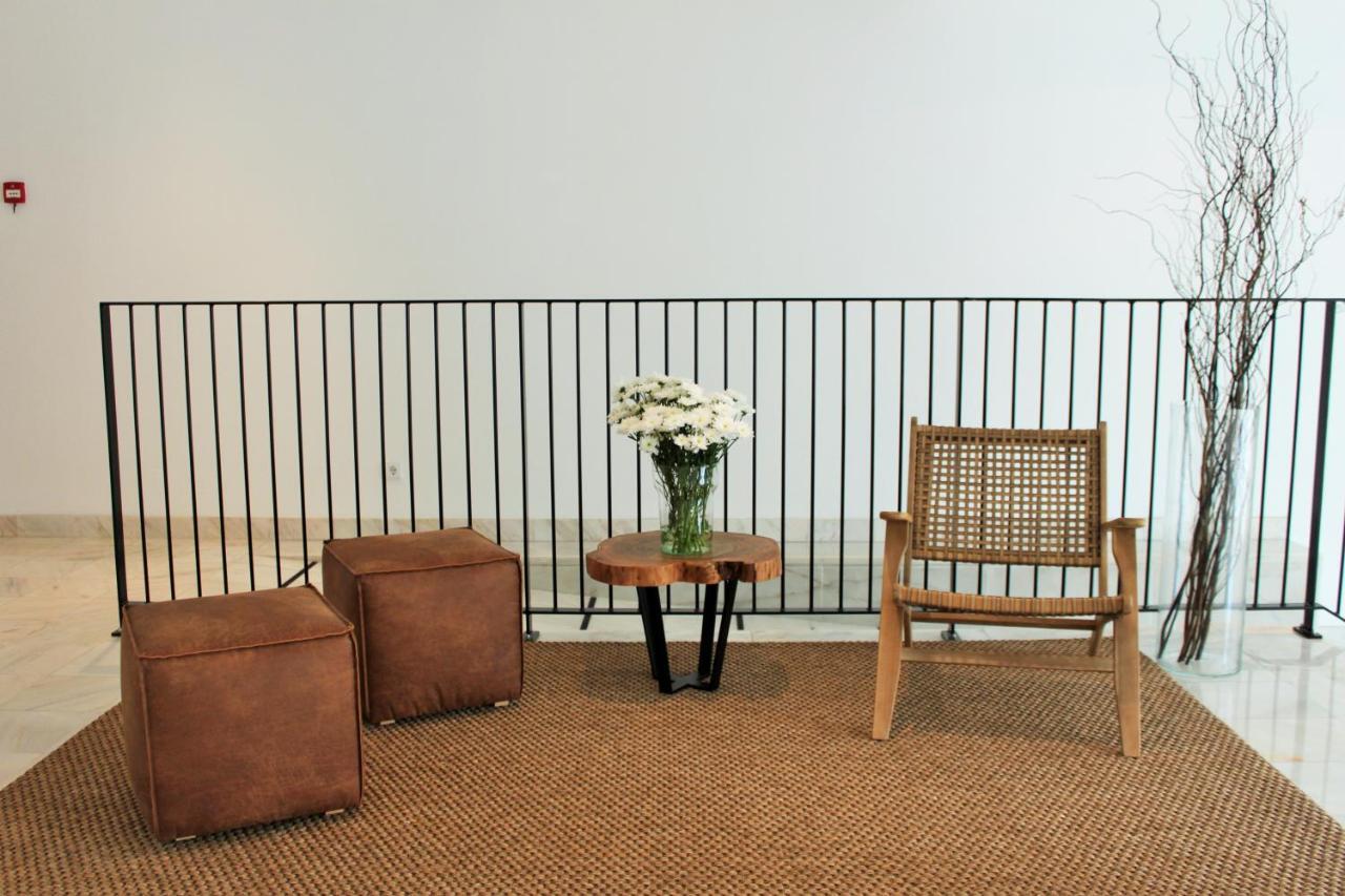 Malibu Foz Hotel - La Maison Younan Figueira da Foz Exteriör bild A sisal carpet