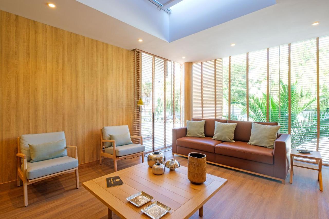 Malibu Foz Hotel - La Maison Younan Figueira da Foz Exteriör bild Interior of the house